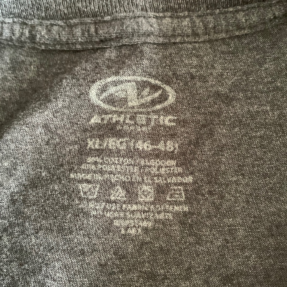 XL Athletic Works Short Sleeve T-Shirt